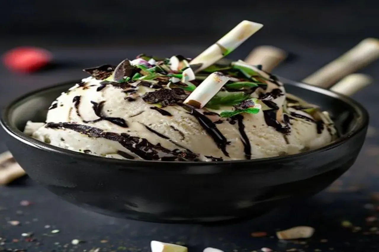The Ultimate Peppermint Bark Ice Cream Recipe